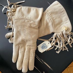 Barry Kieselstein Cashmere lined gloves.